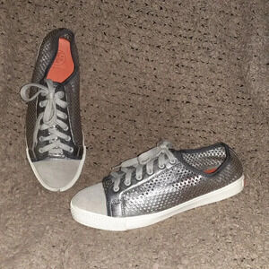 TORY BURCH-Metallic Silver Perforated Leather Lace Up Sneakers-Sz 41-Excellent